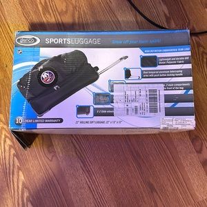 NY Islanders Sports Luggage NEW 22 x 13 x 12